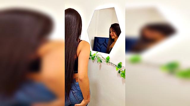 #longhair #brunette #bluejeans #bodygoals #latinabody