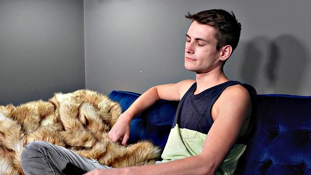 Closeted Hunk Down Twink Step-bro - Nextdoortaboo