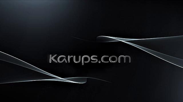 брюнетка с пирсингом связана и трахается на диване