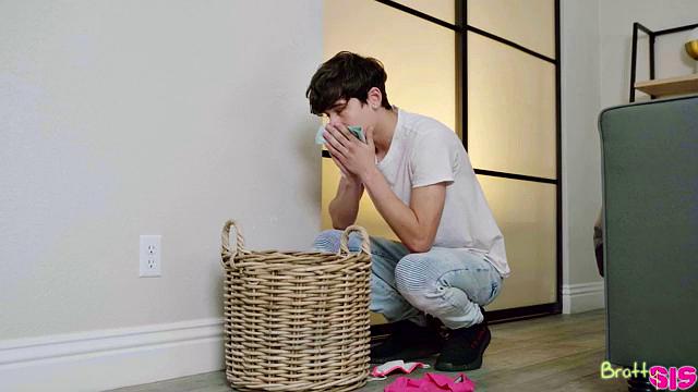 Stepsisters - S19:E9