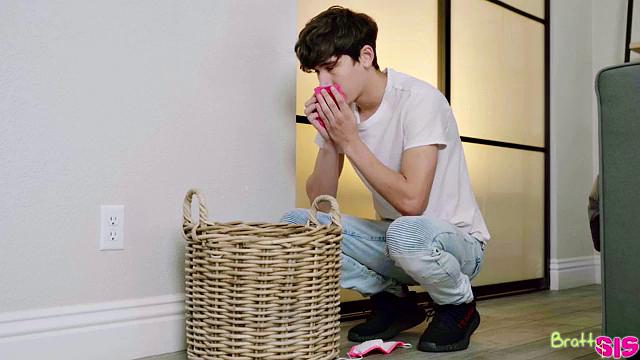 Stepsisters - S19:E9