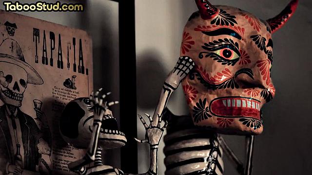 Muscled stud gets anal drilled by his BF