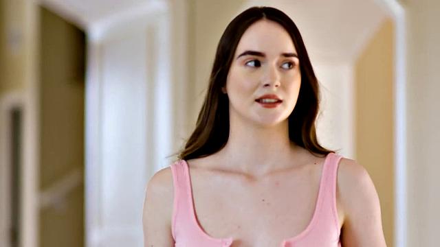 MOMMY'S GIRL - PAWG MILF Siri Dahl Has Surprise Foursome For Stepdaughter Hazel Moore