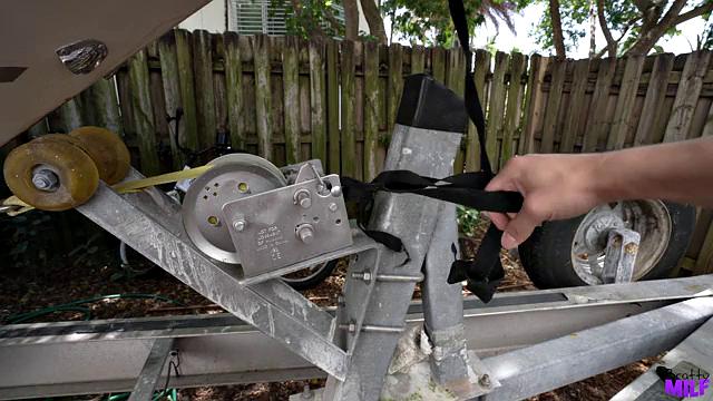 Stepmom Ends Her Drought - S7:E2