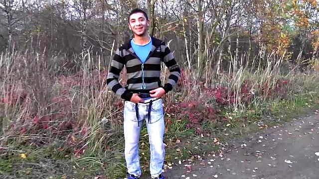 у романа такая палка - завидуй молча, кайфуй громко