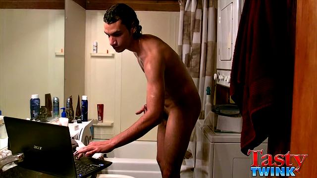 Tristan Hollister's Shower Play