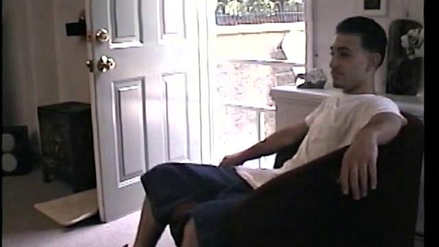 Str8 Paulie Gets a Handjob