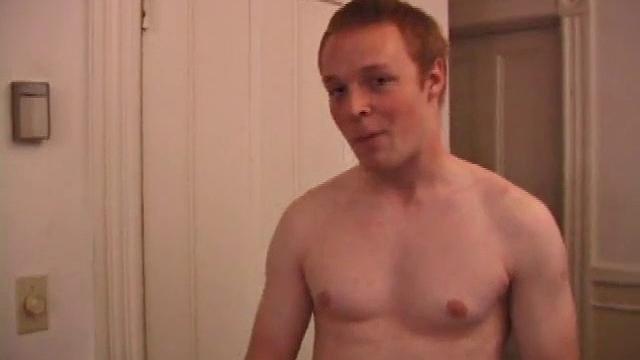 Зак меняет скейтборд на горячую соло-дрочку - видимо, нашёл новый способ слипаовать