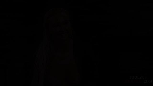 Bigass blonde toyed by huge dildo