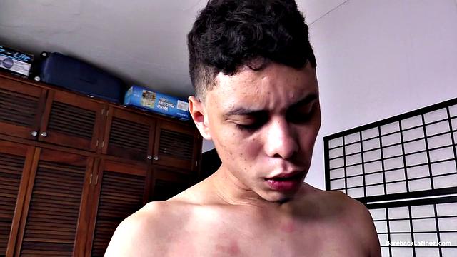 Bunny вылизывает жопу Rafael и получает по полной