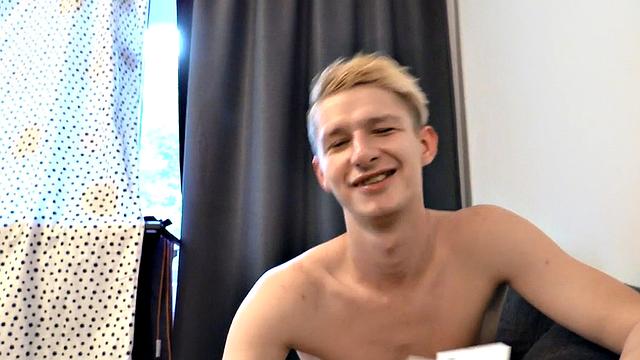 Sweet twink pulled and fucked