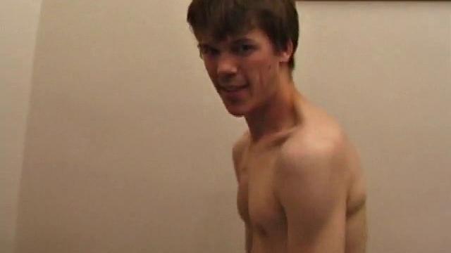 Hung boys Jamie and Matthew hook up for a session. Both do their best to swallow each other's cock, but find hand jobs are easier to manage. Jamie tries to suck his dick, but doesn't quite make it happen.