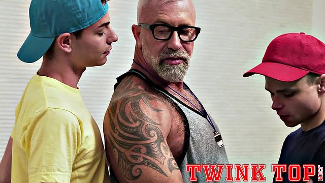 Tag Team Chapter 6 - Getitng Assist