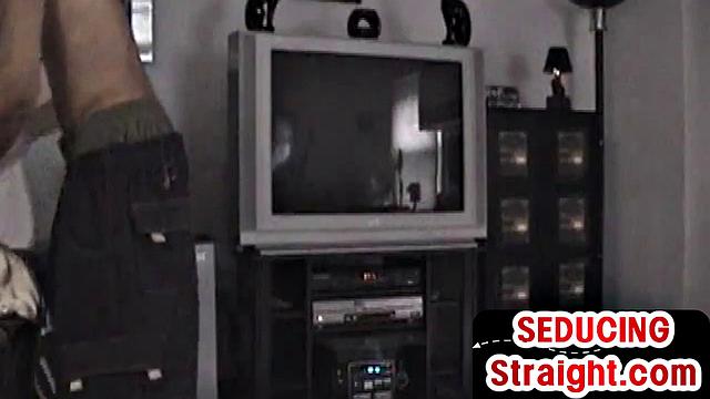 Skinny amateur sucked by gay while watching straight porn