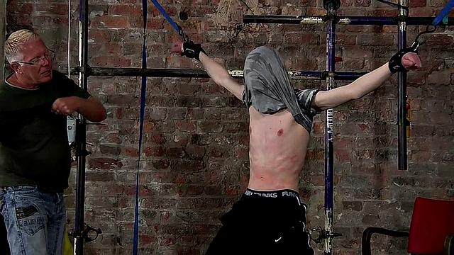 Emptying his Balls: Aaron Aurora & Sebastian Kane