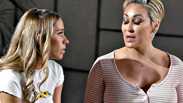 Petite wild 21yo lez pussyeating curvy MILF