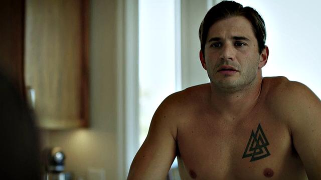 Sensual petite giving oral