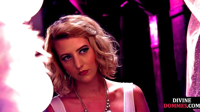 Three dominas strapon loser in 4some