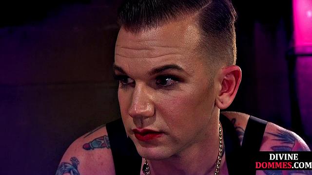 Three dominas strapon loser in 4some