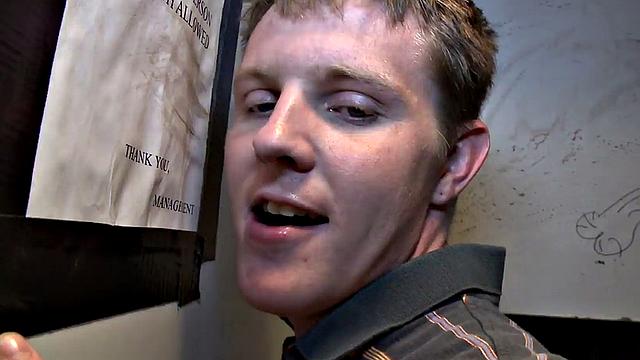 Fooled guy enjoys gloryhole gay bj before cumshot