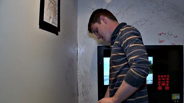 Fooled guy enjoys gloryhole gay bj before cumshot