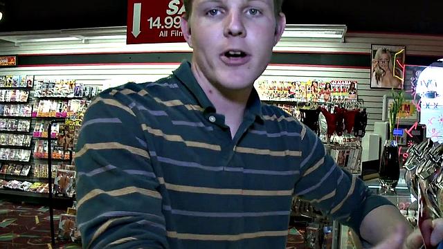 Fooled guy enjoys gloryhole gay bj before cumshot