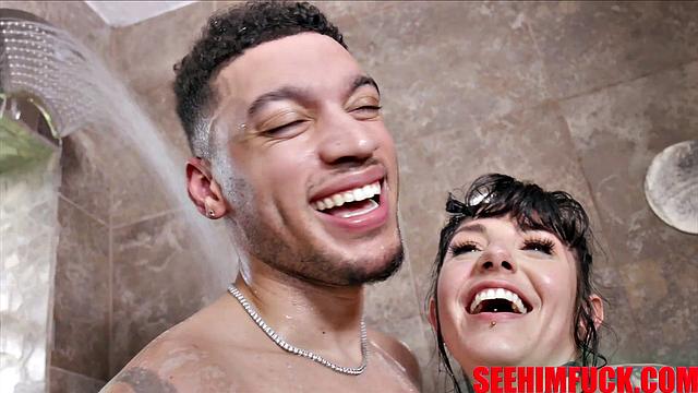 Two Newcumers Get Wild