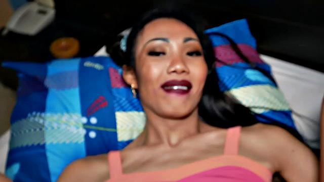 Swan : Upskirt Creampie, Pee and Milk Enema