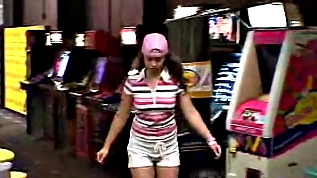 Little April goes solo in a public toilet