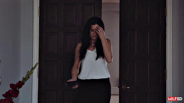 My Girlfriend's Mother Vol. 14 - Scene 3