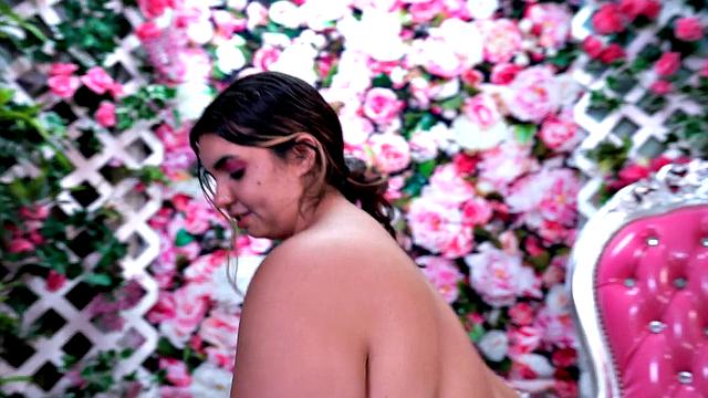 Thick Latina Rose D Kush POV Experience