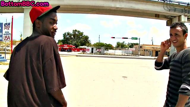 Pulled black dude cockriding