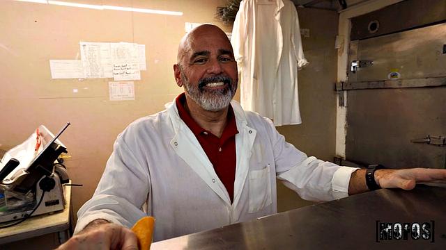 Aubry Babcock не дает Джонни Лаву передохнуть - страстный минет и глубокая миссионерка всю ночь подряд.