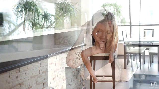 Tempted To Touch - S9:E4