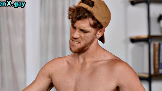 Gaming twinks bareback each other after footjob