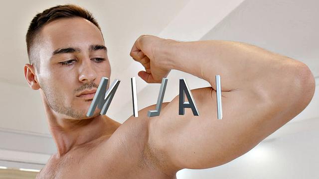 See Milan Solo in 4K