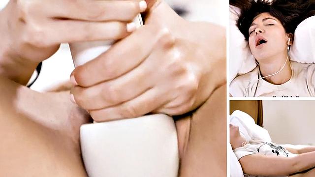 Cute 21yo babe solo toying her pussy before shaking orgasm