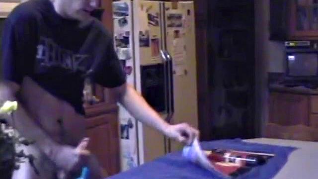 Amateur Ric Beating Meat