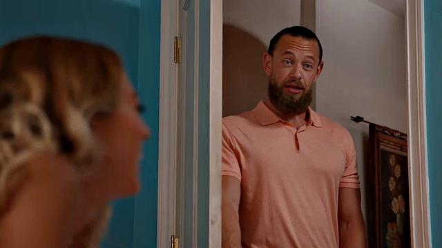 river lynn насмешливо меняет молодых на зрелых, пошутить любит