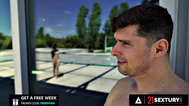 21 SEXTURY - Sensual Linda Leclair in Shades Tempts & Fucks