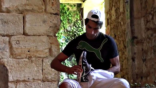 Amateur sneaker fetish fucked in public