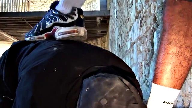 Amateur sneaker fetish fucked in public