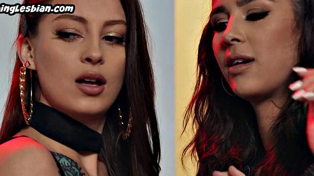 Office lesbian babe licked before scissoring on desk