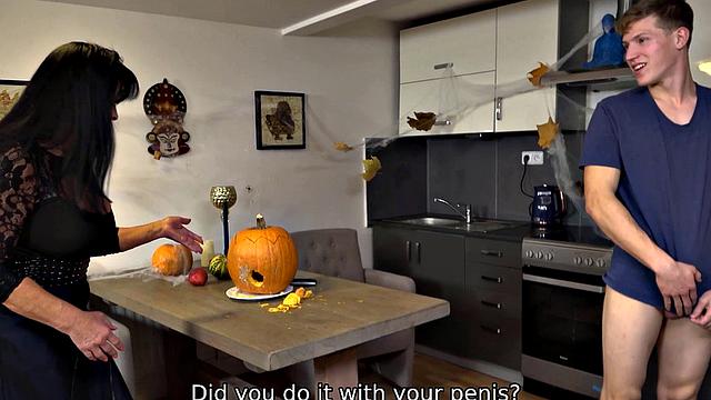 MATURE4K. Pumpkins gotta give