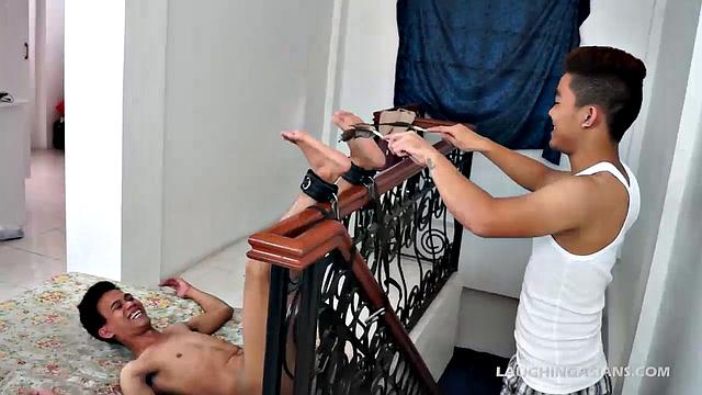 Tickle Time for Warren