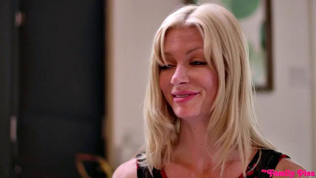 We Want Creampies for Christmas - s17:e