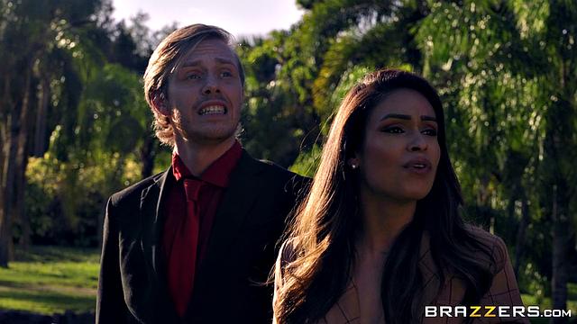 I'm Trying To Sell A House!