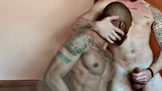 Dominant amateur stud barebacks BF after deep BJ