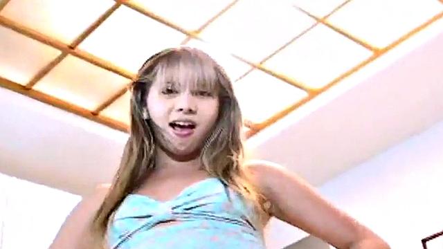 Little Bree goes with her cute bff