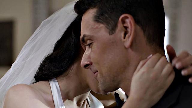 MODERN-DAY SINS - Groomsman Assfucks Best Buddy's Wife Valentina Nappi In Marital Bed On Wedding Day